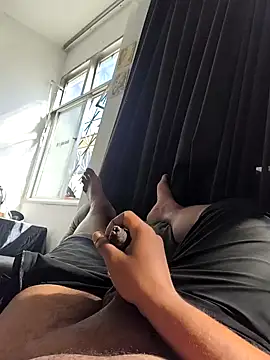 Snapshot of Marinheiro96 chatting on October 27, 2025, 11:25 am Marinheiro96 online show from October 27, 2025, 11:25 am