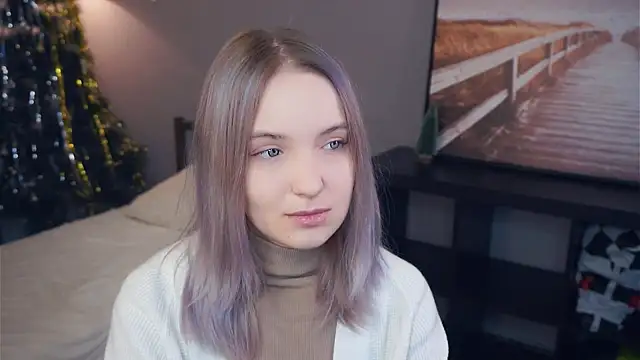 HongTomczak online show from December 23, 2025, 7:06 am