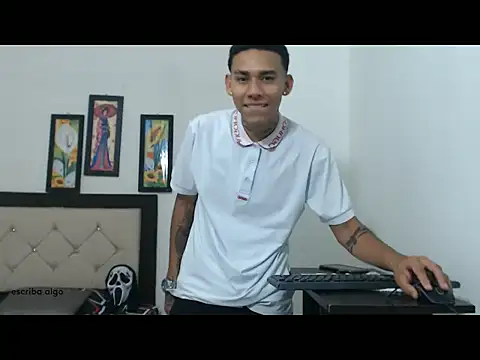 Snapshot of sebasbight chatting on November 3, 2025, 10:10 pm sebasbight online show from November 3, 2025, 10:10 pm