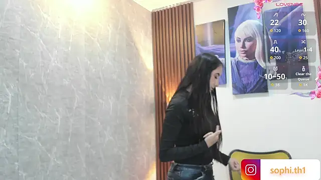 Sophi Thaylorr online show from October 7, 2025, 12:57 pm