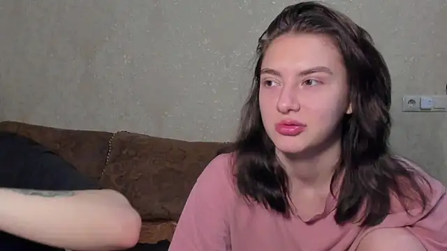 muuur fam online show from October 8, 2025, 9:01 pm