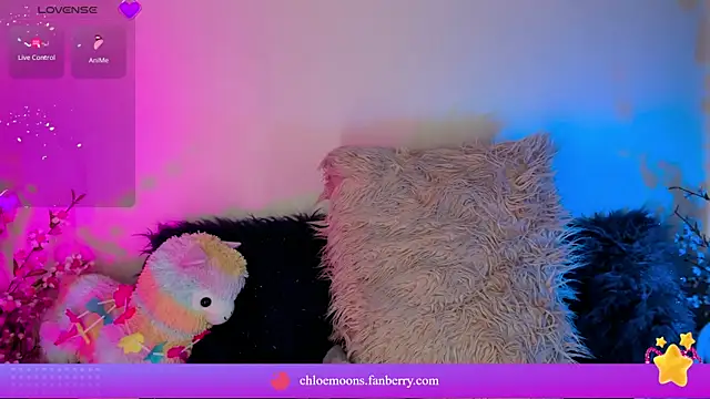  chloe moons  online show from September 22, 2025, 8:00 pm