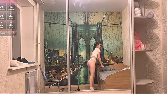 TianaWidell online show from October 26, 2025, 1:39 pm