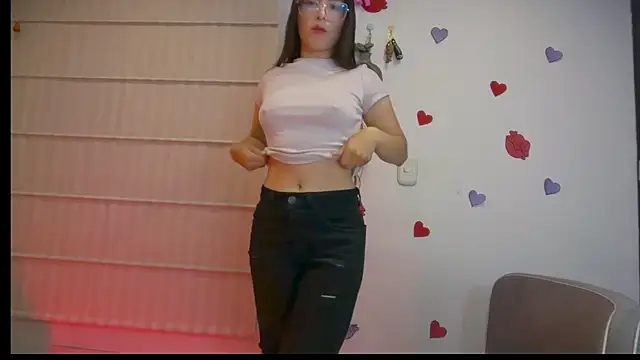 Snapshot of sasha_jonne chatting on April 14, 2026, 2:17 am sasha jonne online show from April 14, 2026, 2:17 am