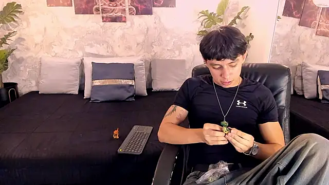 Tyler durten online show from October 9, 2025, 3:04 am