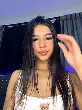 Snapshot of katy_cutie_ chatting on October 14, 2025, 5:30 am katy cutie  online show from October 14, 2025, 5:30 am