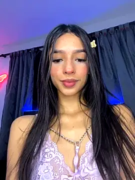 Snapshot of katy_cutie_ chatting on October 20, 2025, 3:18 am katy cutie  online show from October 20, 2025, 3:18 am