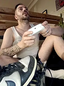 branletteur online show from February 5, 2026, 10:25 pm