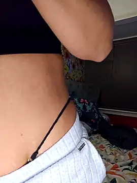 Snapshot of Filthymaddymilfy25 chatting on February 5, 2026, 5:45 am Filthymaddymilfy25 online show from February 5, 2026, 5:45 am