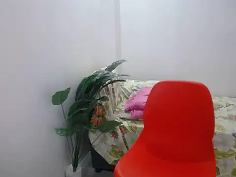 Melody Khang online show from November 23, 2025, 11:37 pm