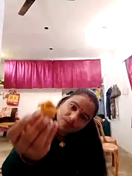 Suhani hot12 online show from December 19, 2025, 8:43 am