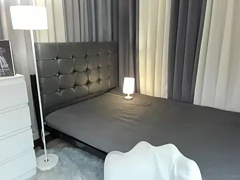 Blaire Samantha online show from December 16, 2025, 9:14 am