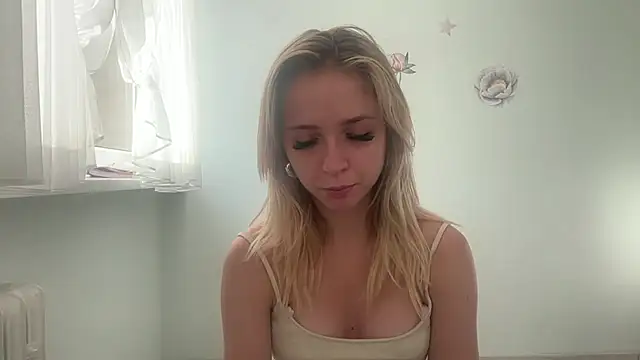 Snapshot of ClaudiaAmore chatting on September 15, 2025, 5:40 am ClaudiaAmore online show from September 15, 2025, 5:40 am