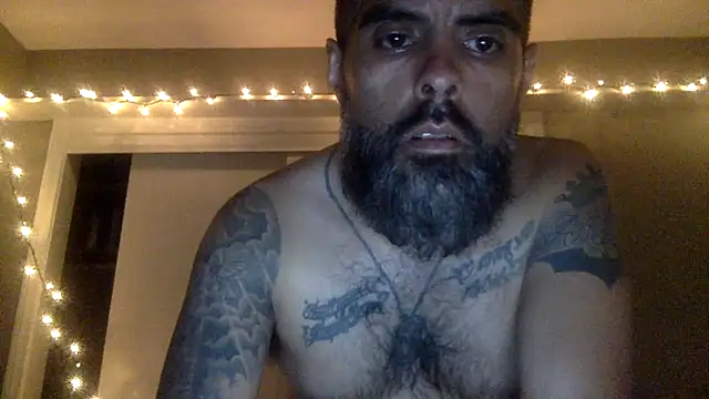 hornylatino702 online show from May 5, 2026, 7:49 am