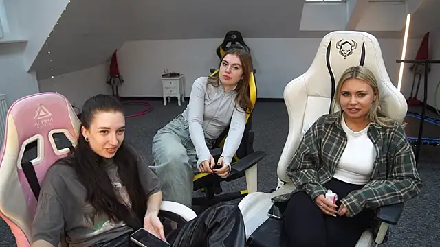 Snapshot of _Lili_054 chatting on September 23, 2025, 10:29 am  Lili 054 online show from September 23, 2025, 10:29 am