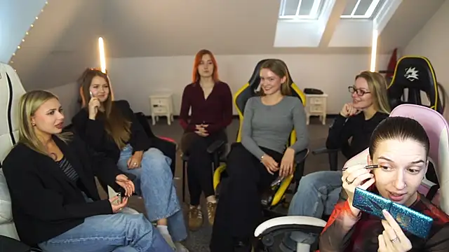 Snapshot of _Lili_054 chatting on September 26, 2025, 10:19 am  Lili 054 online show from September 26, 2025, 10:19 am