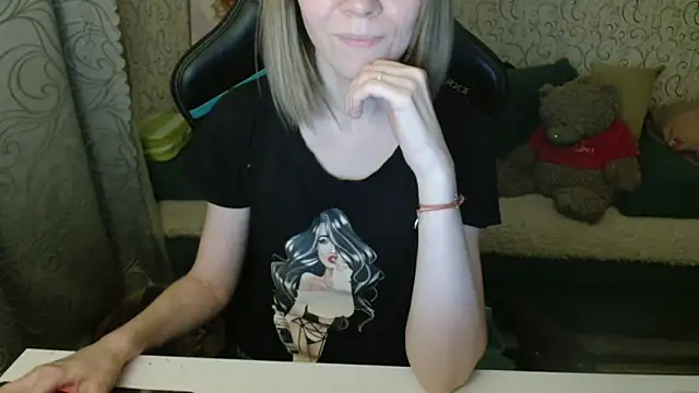 Ogonechekkk online show from October 1, 2025, 4:13 pm