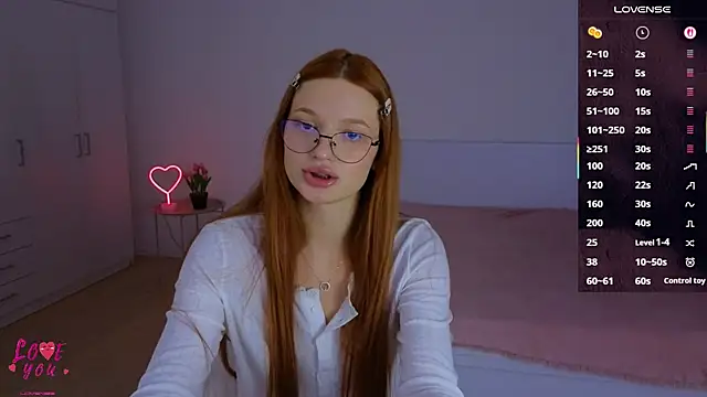 Snapshot of CuteAriel7 chatting on October 2, 2025, 3:41 pm CuteAriel7 online show from October 2, 2025, 3:41 pm