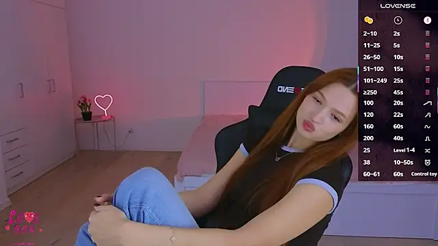 Snapshot of CuteAriel7 chatting on November 24, 2025, 4:29 pm CuteAriel7 online show from November 24, 2025, 4:29 pm