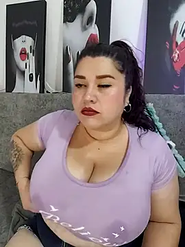 SafiroFer online show from November 7, 2025, 9:26 pm