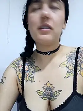 Jinx  x online show from November 13, 2025, 4:11 am