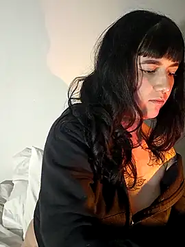 Jinx  x online show from December 20, 2025, 4:41 am