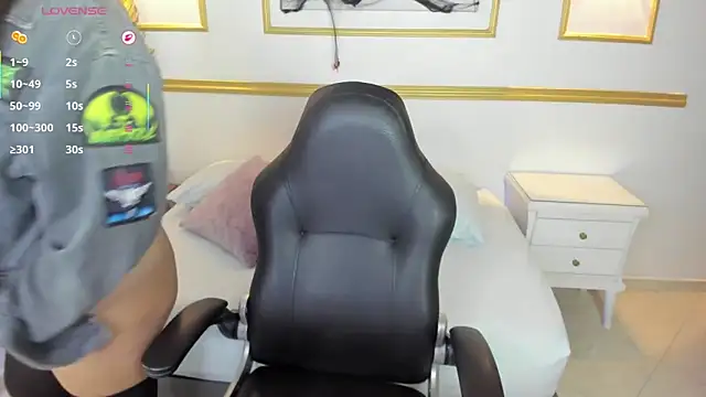 alice coopperx online show from October 31, 2025, 12:17 pm