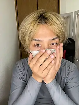 Snapshot of TEN-kun chatting on November 12, 2025, 7:09 am TEN-kun online show from November 12, 2025, 7:09 am