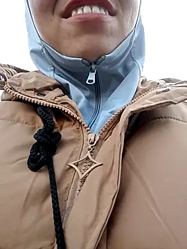 Snapshot of hera-00 chatting on November 15, 2025, 1:25 am hera-00 online show from November 15, 2025, 1:25 am