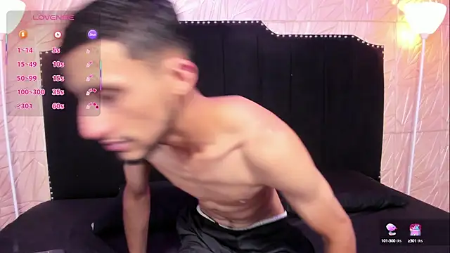 Snapshot of Akame_Draco chatting on September 17, 2025, 3:41 am Akame Draco online show from September 17, 2025, 3:41 am