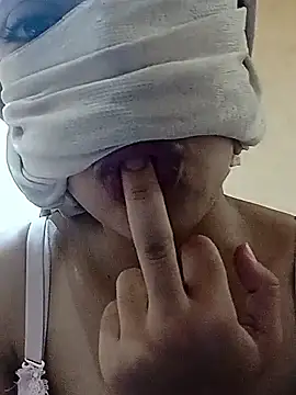 Snapshot of salma14 chatting on September 21, 2025, 5:58 pm salma14 online show from September 21, 2025, 5:58 pm