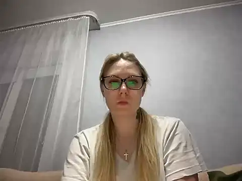 NikexPretty online show from May 21, 2026, 7:43 pm