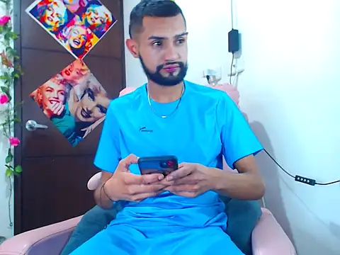 Snapshot of boybunnyerotic chatting on September 13, 2025, 11:59 pm boybunnyerotic online show from September 13, 2025, 11:59 pm