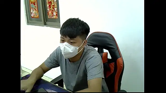 Snapshot of zhu000000 chatting on October 1, 2025, 5:24 am zhu000000 online show from October 1, 2025, 5:24 am