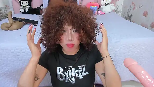 Snapshot of SafiroAgataaa chatting on February 3, 2026, 5:38 am SafiroAgataaa online show from February 3, 2026, 5:38 am