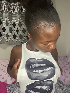 Snapshot of Crazyqueenxxx chatting on September 18, 2025, 11:29 pm Crazyqueenxxx online show from September 18, 2025, 11:29 pm