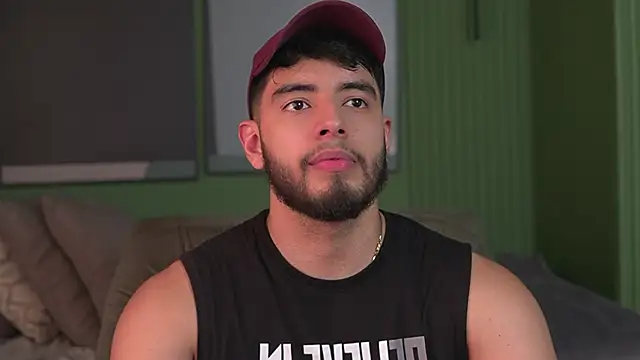 Snapshot of Nick_Vans chatting on September 22, 2025, 10:12 pm Nick Vans online show from September 22, 2025, 10:12 pm