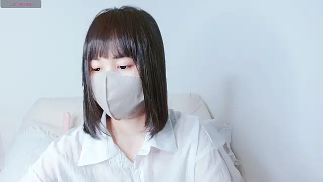 Snapshot of Zinzin_chan chatting on October 9, 2025, 3:04 am Zinzin chan online show from October 9, 2025, 3:04 am