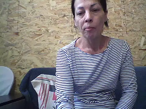 Milana38 online show from November 12, 2025, 1:44 pm