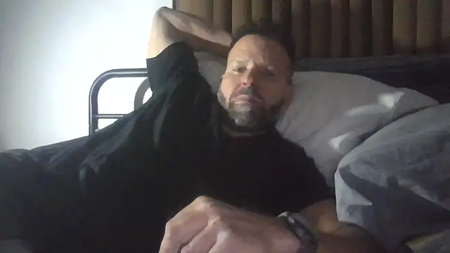 Snapshot of sampookie chatting on February 4, 2026, 12:27 am sampookie online show from February 4, 2026, 12:27 am