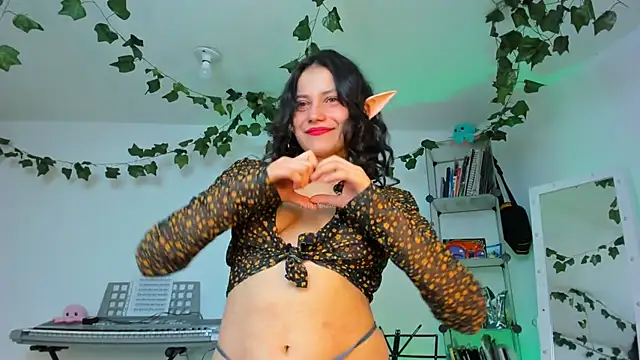 Snapshot of AriannaSoul chatting on September 27, 2025, 10:37 pm AriannaSoul online show from September 27, 2025, 10:37 pm