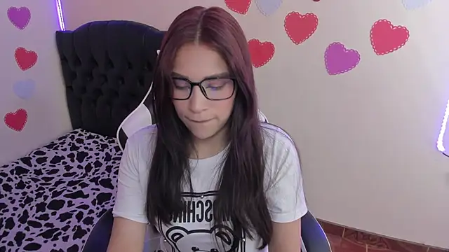 megaan cb online show from April 10, 2026, 4:33 pm