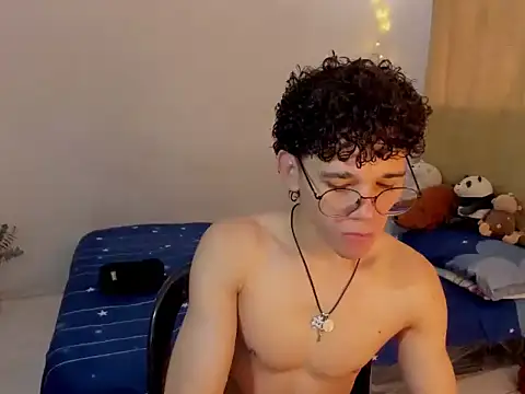 Tom Blues online show from November 6, 2025, 1:01 pm