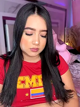 Emiily Moore1 online show from October 15, 2025, 12:11 am