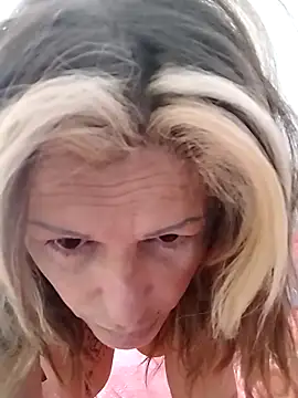 canariamorbosa online show from November 26, 2025, 11:22 am