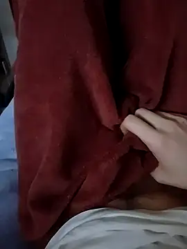 oscartres online show from February 4, 2026, 4:02 pm