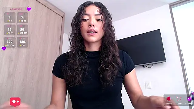 Snapshot of WendySuns_ chatting on November 19, 2025, 5:13 pm WendySuns online show from November 19, 2025, 5:13 pm