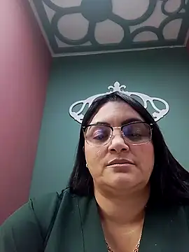 Snapshot of tiffany_Johnson1 chatting on October 6, 2025, 7:55 pm tiffany Johnson1 online show from October 6, 2025, 7:55 pm