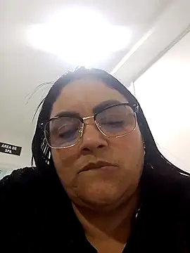 Snapshot of tiffany_Johnson1 chatting on November 3, 2025, 11:15 pm tiffany Johnson1 online show from November 3, 2025, 11:15 pm