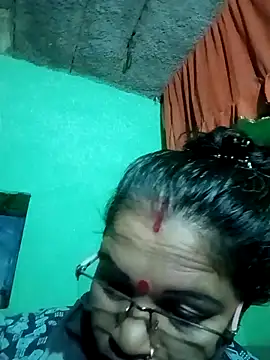 Snapshot of Manavi_x chatting on September 25, 2025, 9:18 pm Manavi x online show from September 25, 2025, 9:18 pm